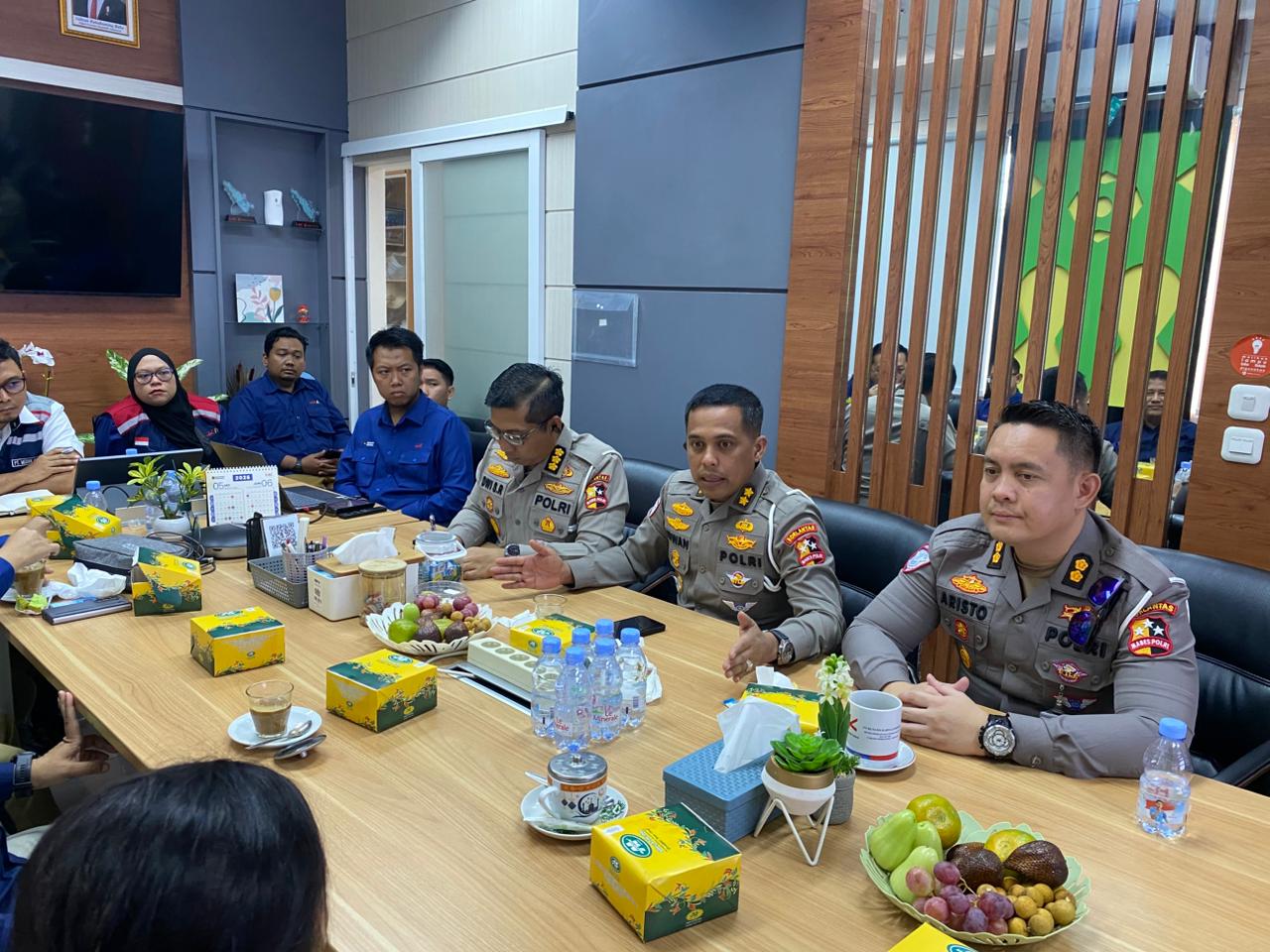 Sinergitas Korlantas Polri Bersama PT Hutama Karya Dalam Mendukung Program Pemerintah Zero Over Dimensi dan Overload 2027